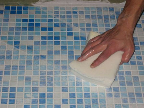 Укладка плитки в ванной своими руками: подробные инструкции, видео