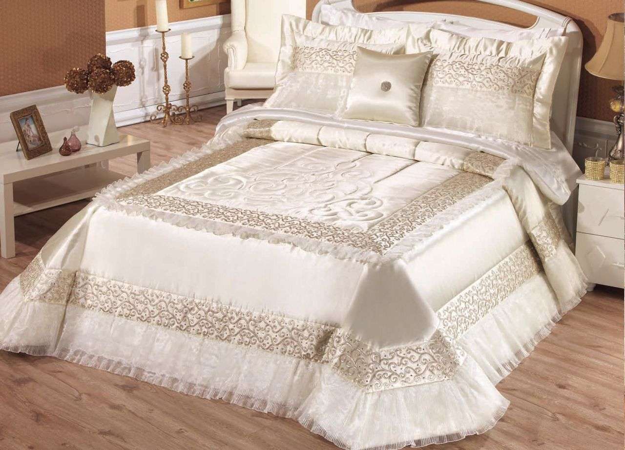 Белое Покрывало На Кровать Фото