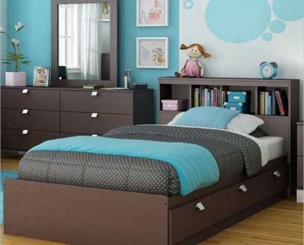 Дизайн спальни в коричнево-голубых тонах
