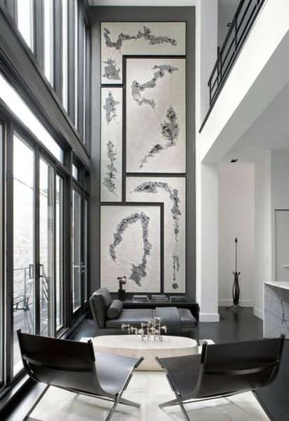 декоративная стена в интерьере черно-белой гостиной