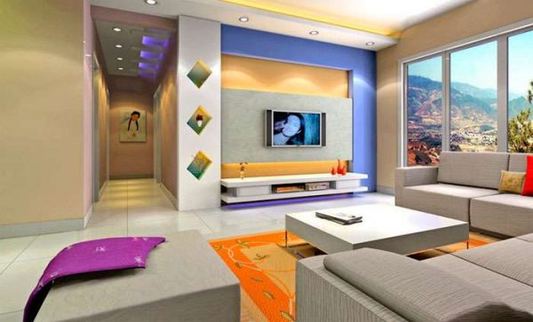 телевизор в гостиной с ярким дизайном