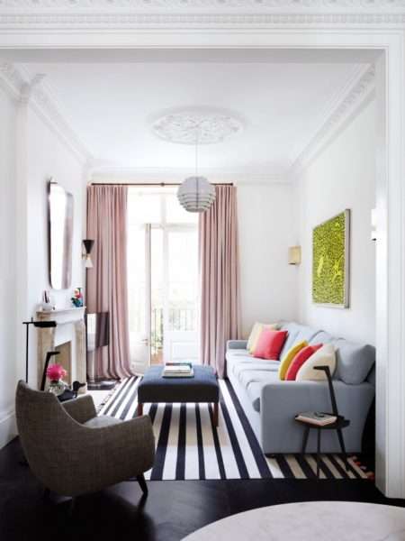 светлые пастельные цвета в интерьере небольшой гостиной