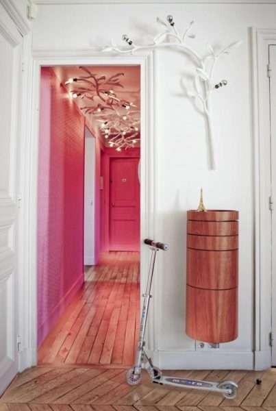 розовый в коридоре в панельном доме