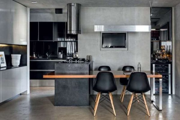 серый цвет в интерьере чёрной кухни