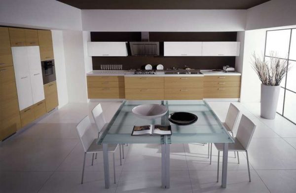 обденый стол на кухне в стиле минимализм