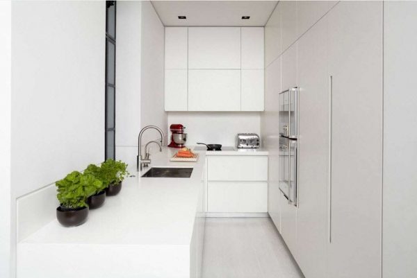 интерьер маленькой кухни в стиле минимализм
