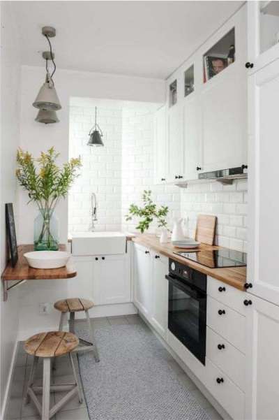 интерьер белой маленькой кухни