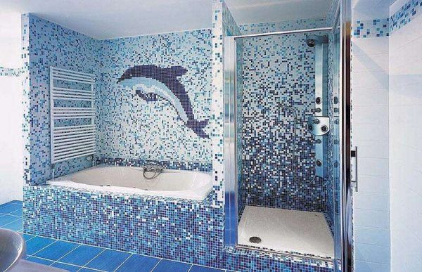 мозаика с морскими мотивами в ванной комнате