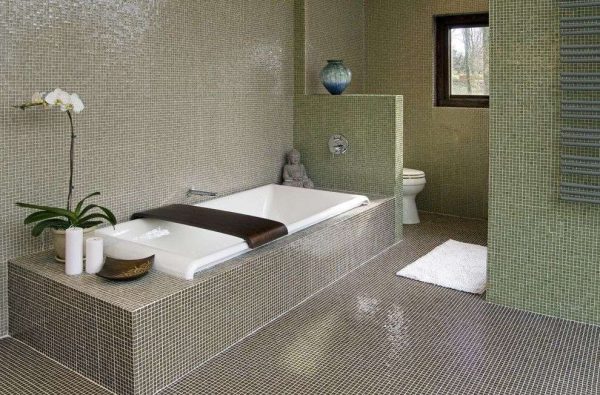 мозаика в ванной совмещённой с туалетом