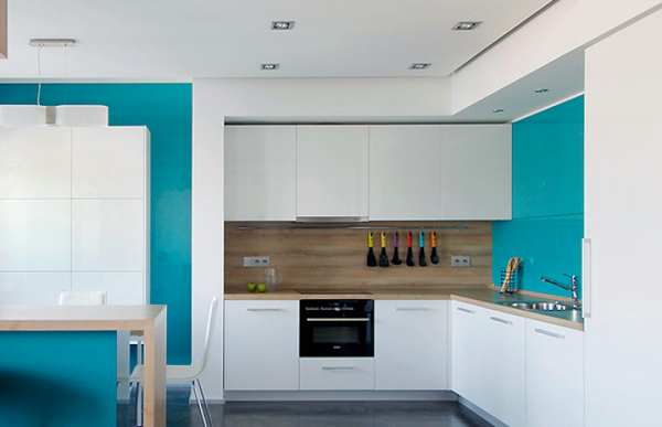 стиль минимализм на синей кухне